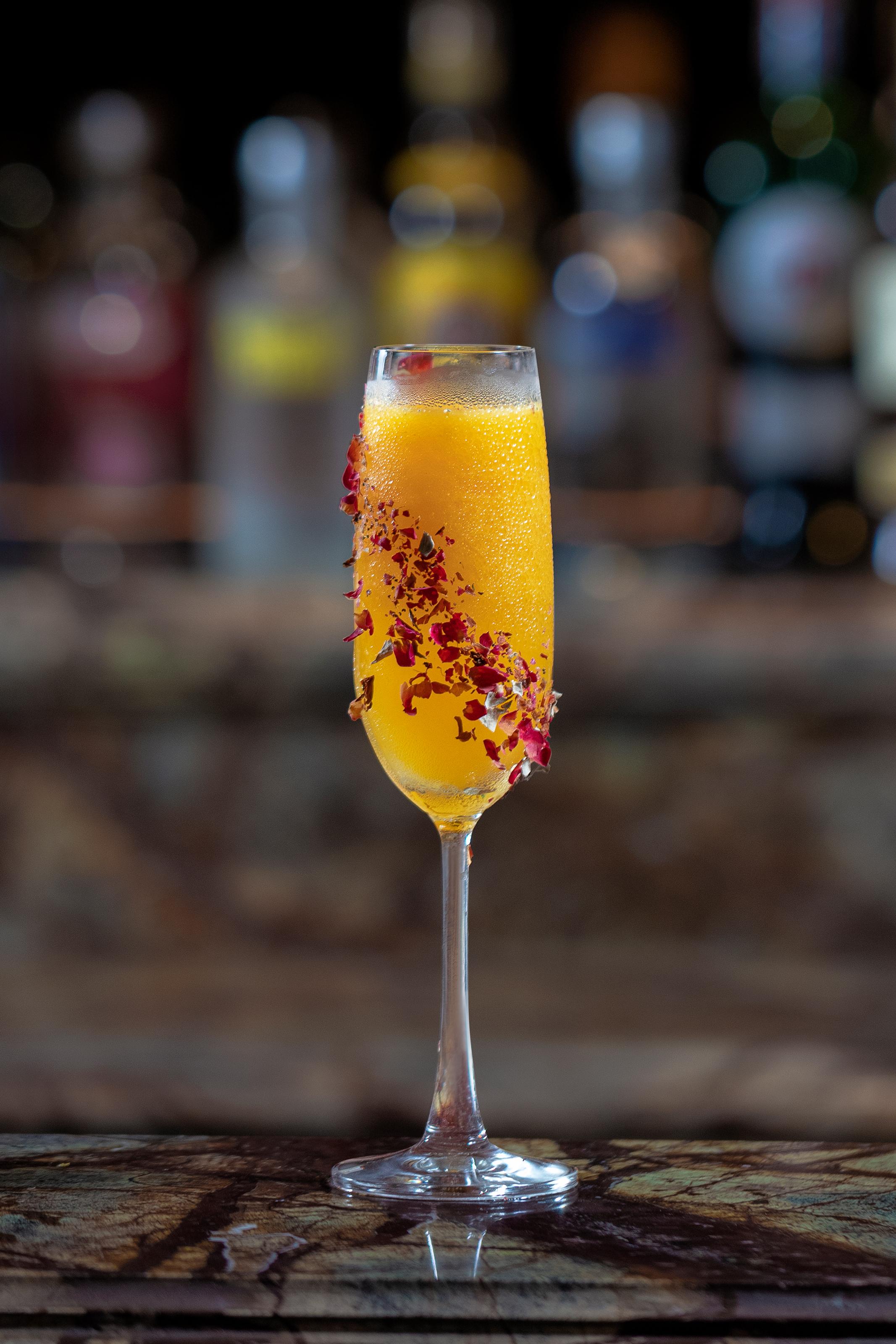 Hotel Perle D'Orient Cat Ba - Mgallery Chan Chau Exteriér fotografie A mimosa cocktail