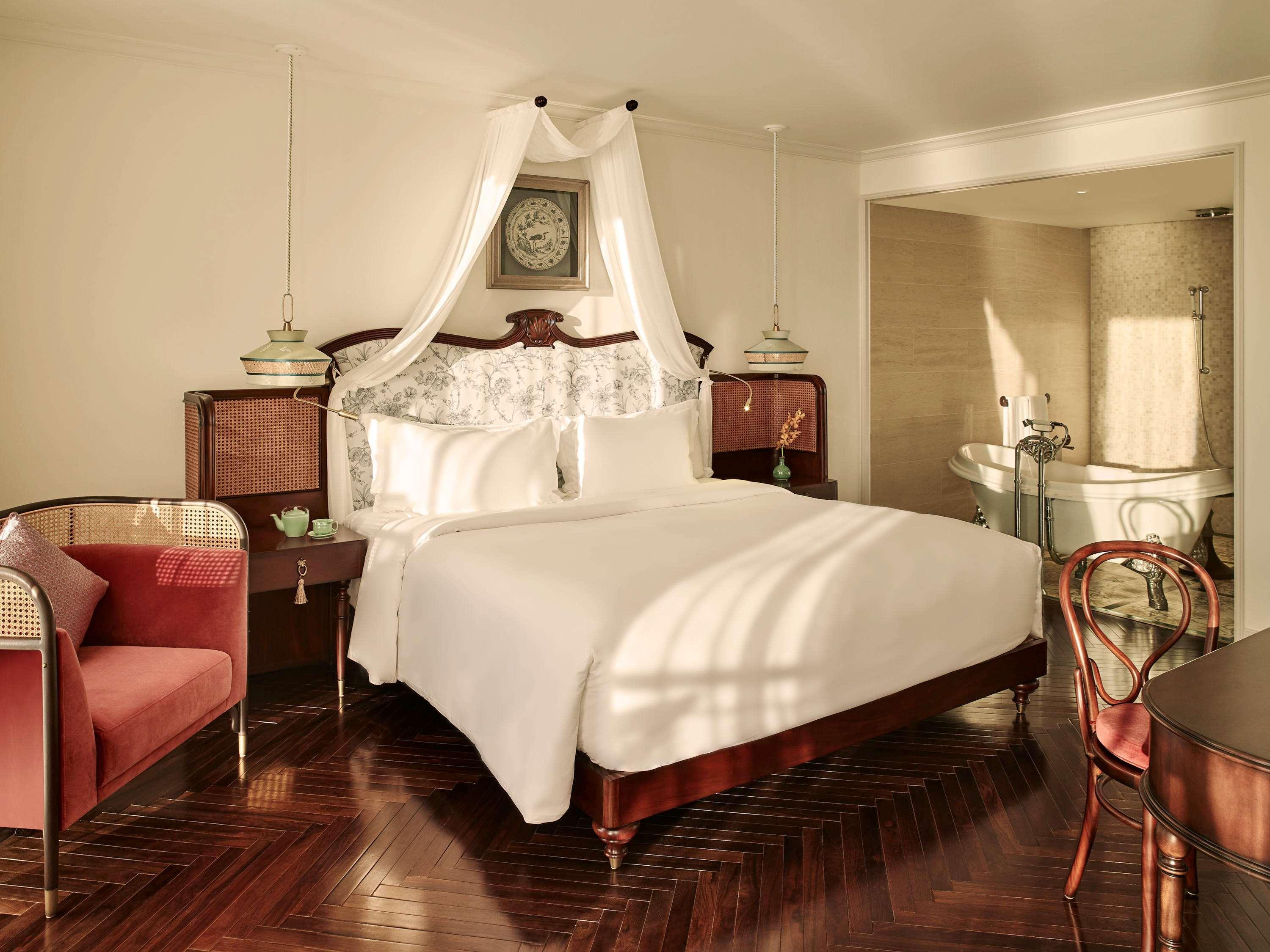 Hotel Perle D'Orient Cat Ba - Mgallery Chan Chau Exteriér fotografie A suite at the hotel